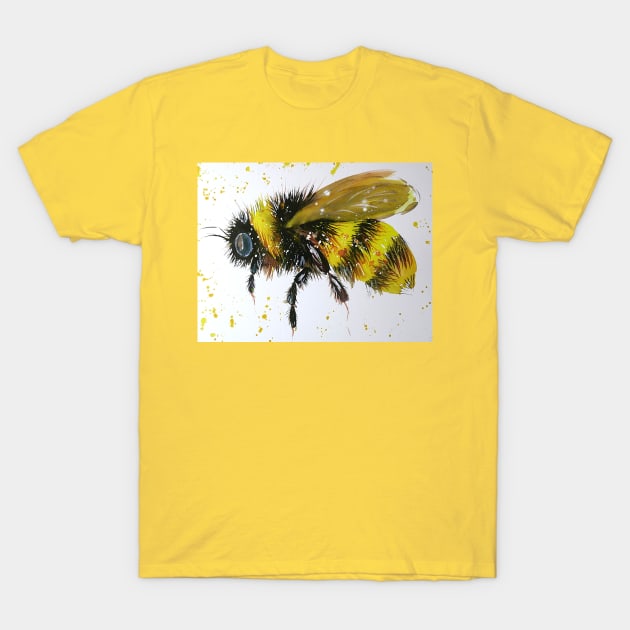 Bumble bee in Flight T-Shirt by Casimirasquirkyart